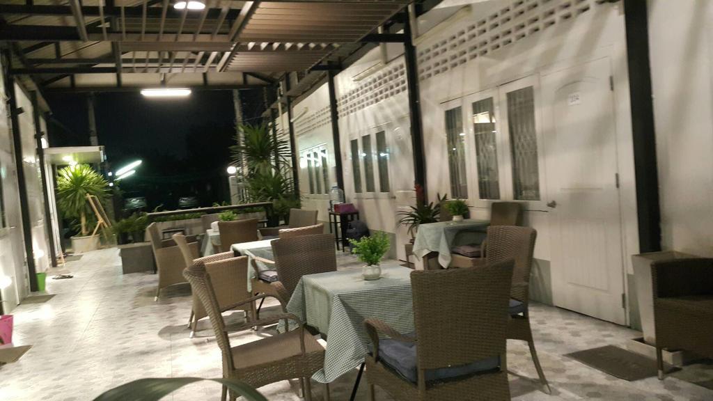 Ann Guest House Чіанграй Екстер'єр фото