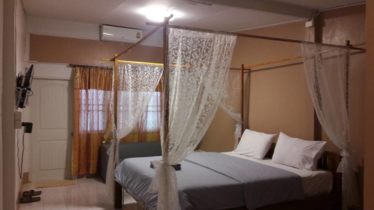 Ann Guest House Чіанграй Екстер'єр фото